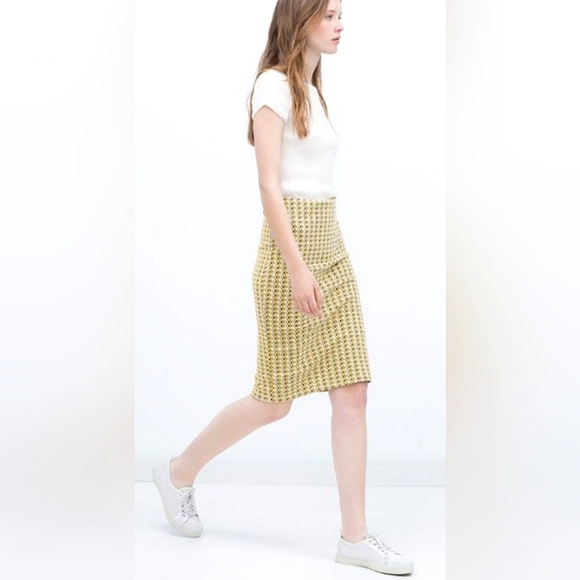 Zara Jacquard Midi Pencil Tube Skirt Yellow, White, Black Size Large - Picture 4 of 9